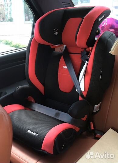 Аатокресло Recaro Monza Nova с динамиками