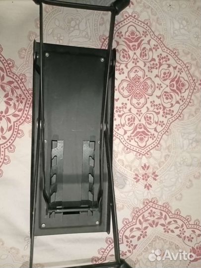 Подставка под ногу гитариста