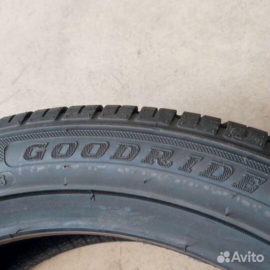 Goodride SA 37 245/40 R19 98Y