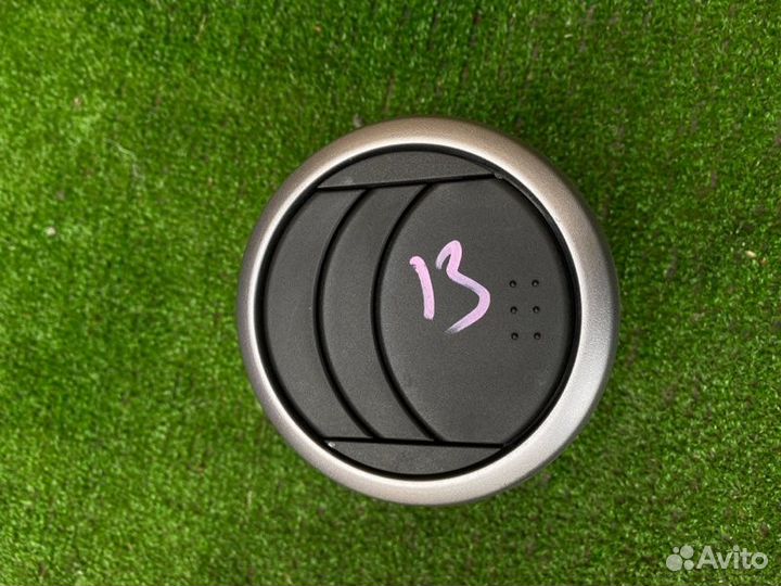 Решетка вентиляционная, дуйка левая Suzuki Grand