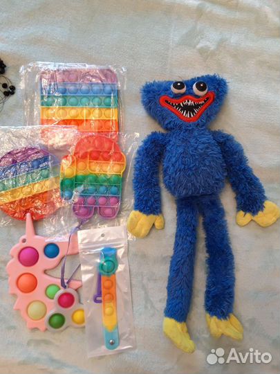 Игрушка хаги ваги и антистресс