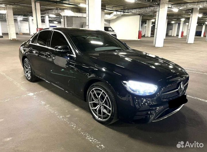 Требуется водитель на Mercedes e class