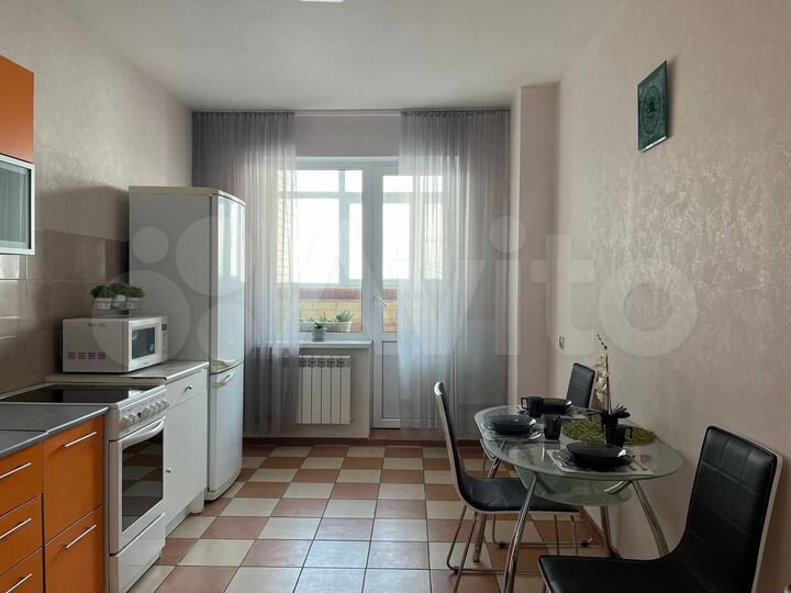 2-к. квартира, 65 м², 4/14 эт.