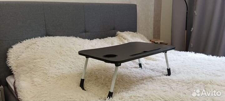 Столик на кровать для завтрака