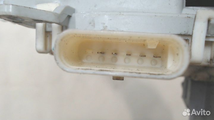 Замок двери Audi Q5, 2010