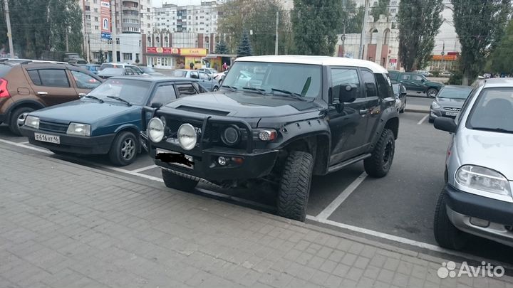 Продам бампер силовой передний для toyota FJ cruis