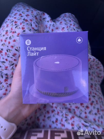 Умная колонка Яндекс станция лайт с Алисой