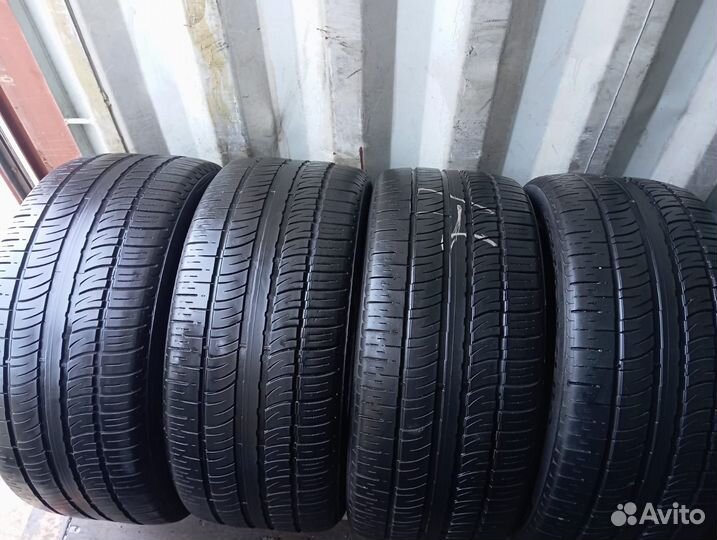 Pirelli Scorpion 295/40 R22