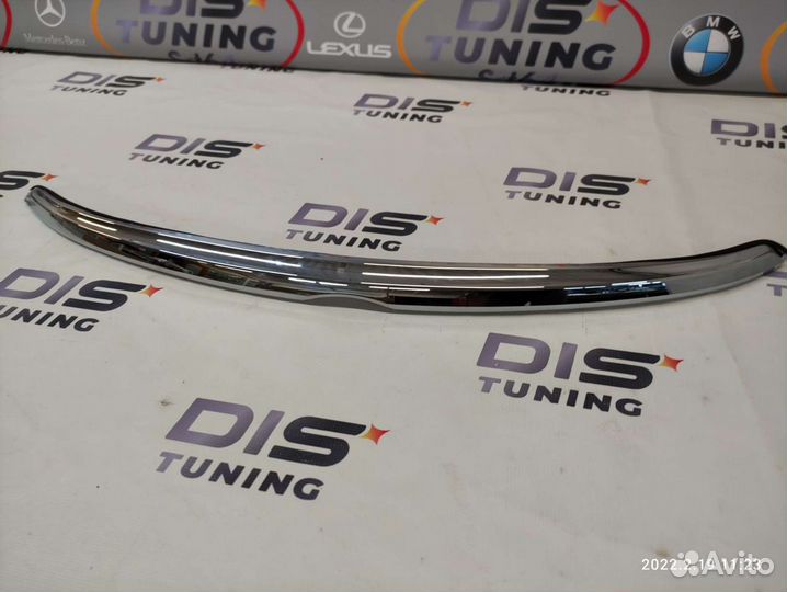 Молдинг капота Toyota Camry 55 14-17г