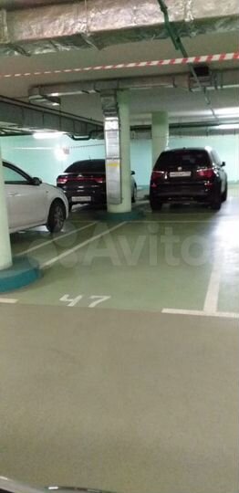 Машиноместо, 12 м²