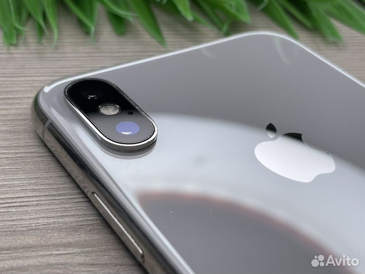 iPhone X 64GB Silver