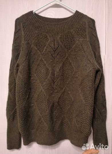 Свитер женский зелёный M новый