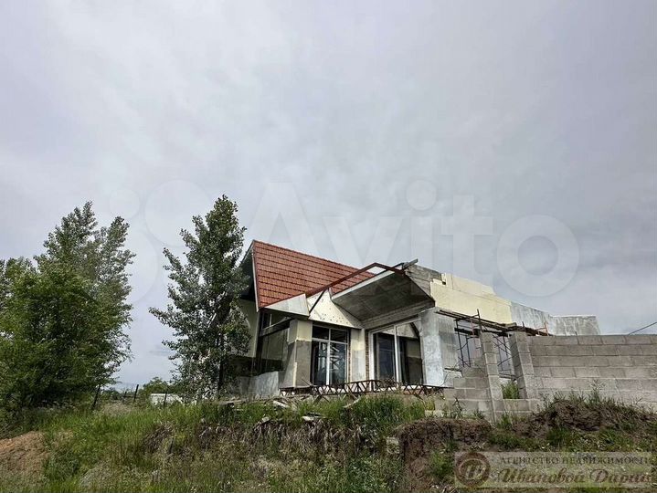 Дом 250 м² на участке 6,5 сот.