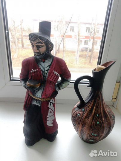 Глиняная бутылка