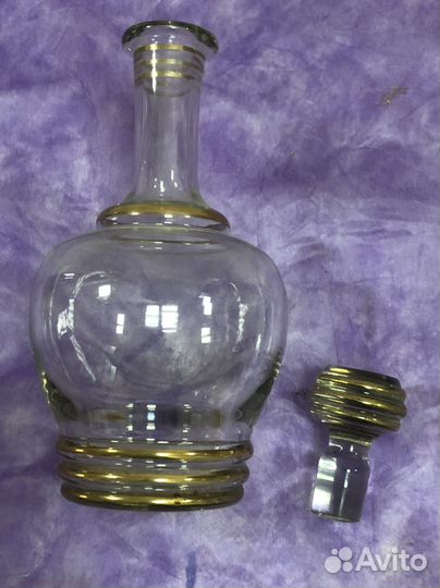 Графин и 4стопки.Позолота,стрекло.Отличное состо