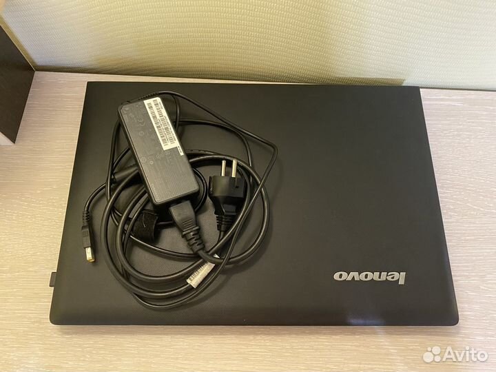 Ноутбук леново