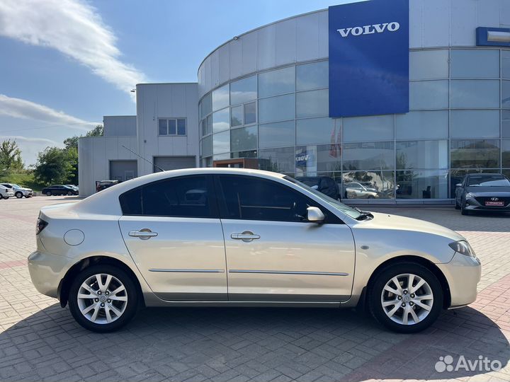 Mazda 3 1.6 МТ, 2006, 284 666 км
