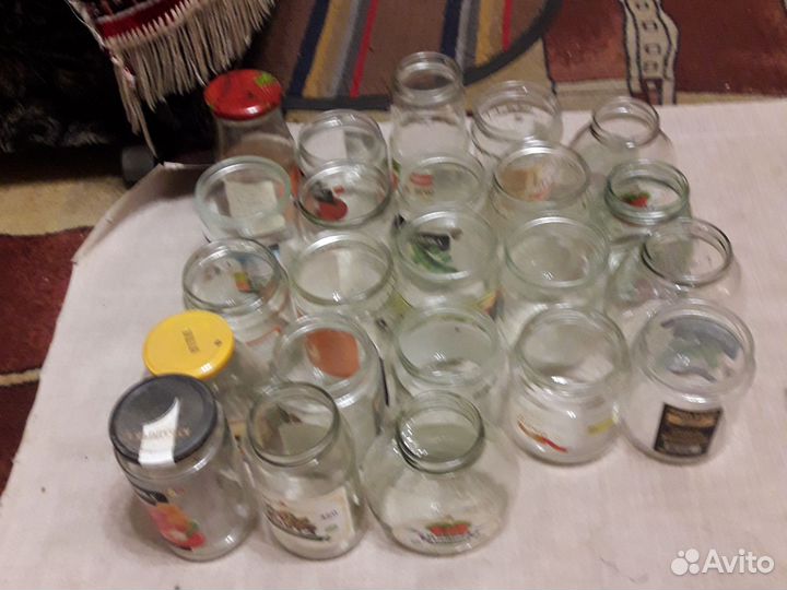 Стеклянные банки разные без крышек