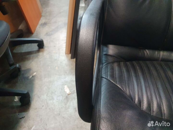 Компьютерное кресло Натуральная кожа