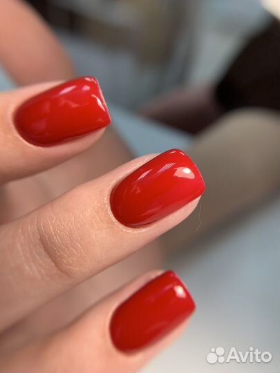 Модель на маникюр