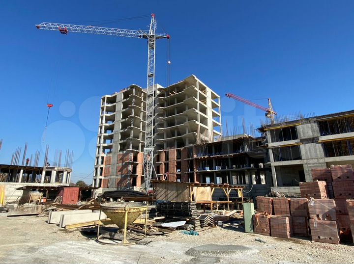 2-к. квартира, 77 м², 3/9 эт.