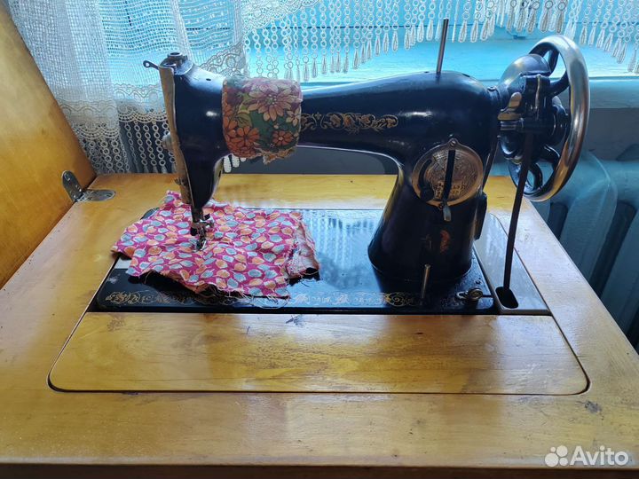 Швейная машинка