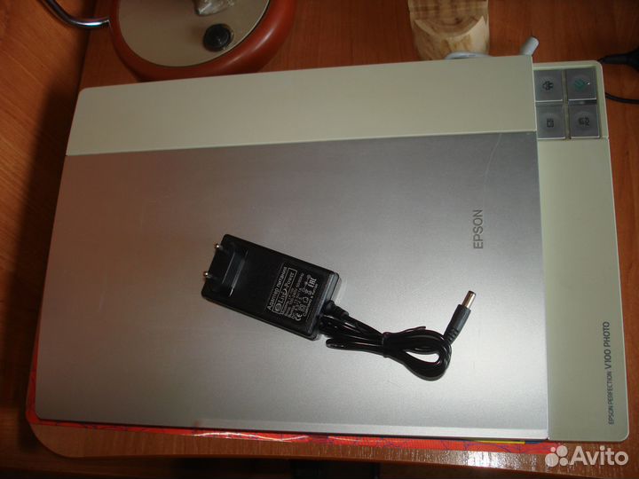 Сканер Epson Perfection V100 Photo