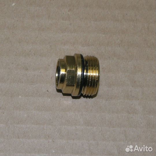 Фитинг прямой д. 8*М22*1,5 наружн. латунь прямой