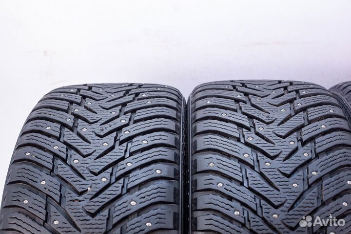 Nokian Tyres Hakkapeliitta 8 SUV 275/40 R20 и 315/35 R20 106T