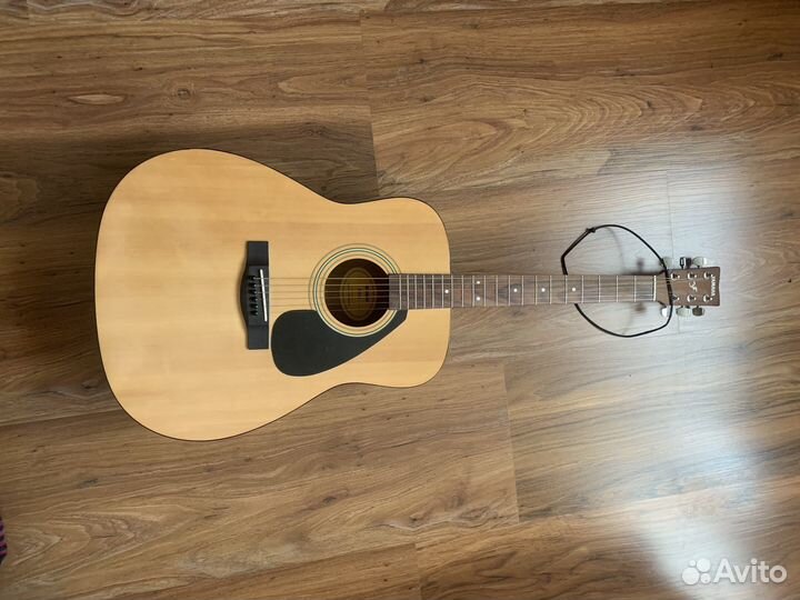 Продам гитару yamaha f310. Новая