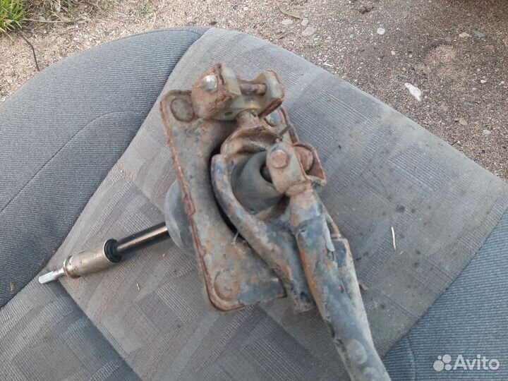 Кулиса кпп Мазда 626 ге