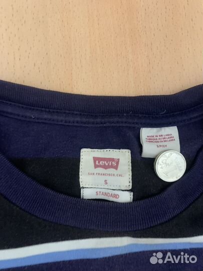 Футболка levis