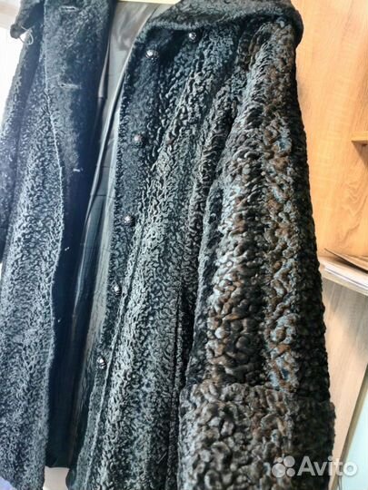Шуба мутоновая с капюшоном