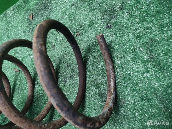 Пружина передняя Lexus RX300 (MCU15) 2001