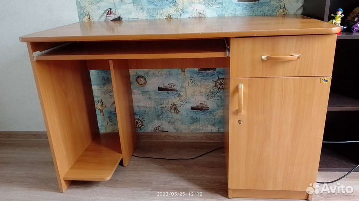 Компьютерный стол б/у