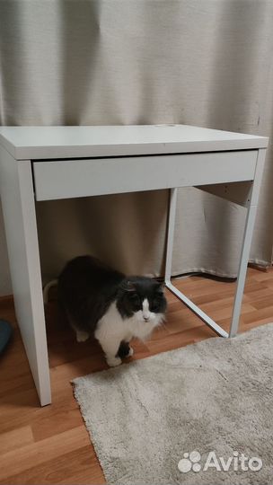 Письменный стол для школьника