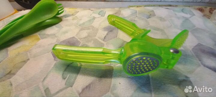 Ложки, чеснокодавилка