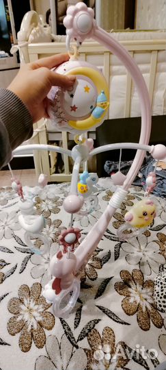 Мобиль на детскую кроватку