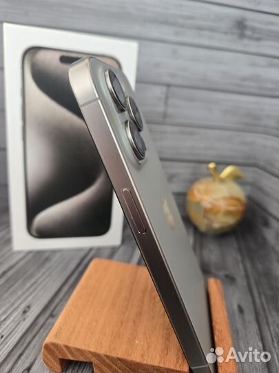 iPhone 15 Pro, 256 ГБ