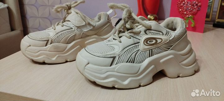 Кроссовки для девочки 35 размер