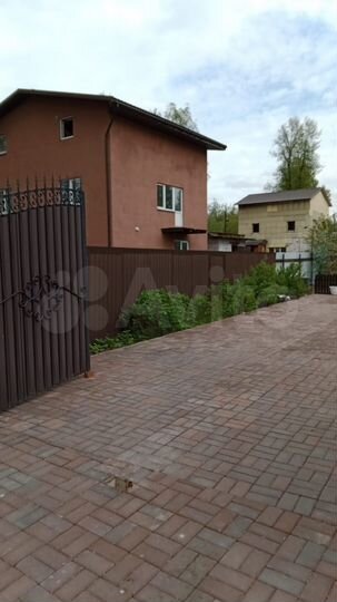 Дом 180 м² на участке 6 сот.