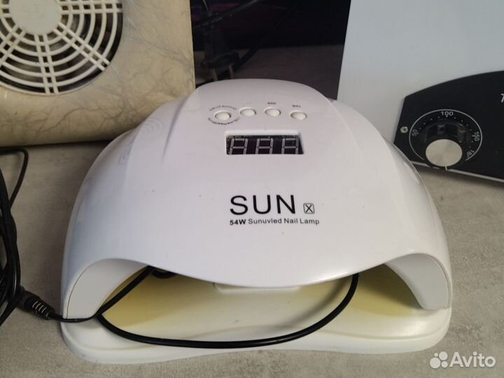 Сухожар, лампа уф, аппарат для маникюра, пылесос