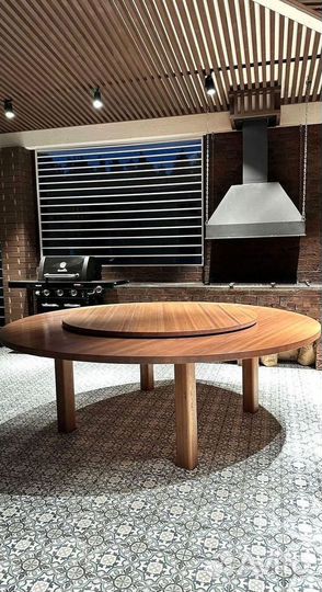 Стол кухонный