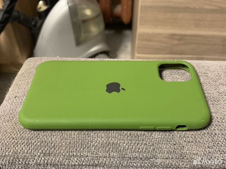 Чехол на iPhone 11 цвет хаки