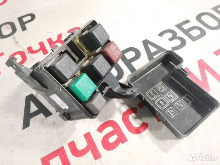 Блок предохранителей Toyota Rav 4 3S FE 1995