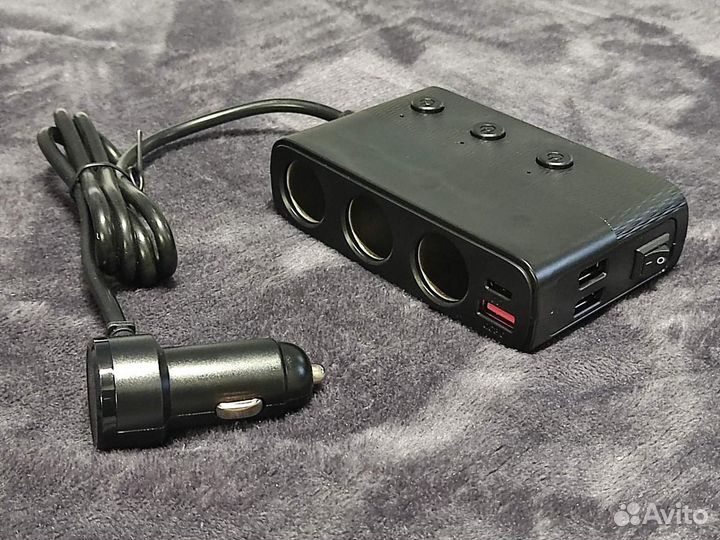 Автомобильное зарядное устройство