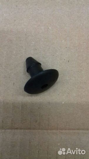 Заглушка Nissan 0165800251