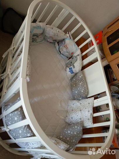 Продам детскую кроватку