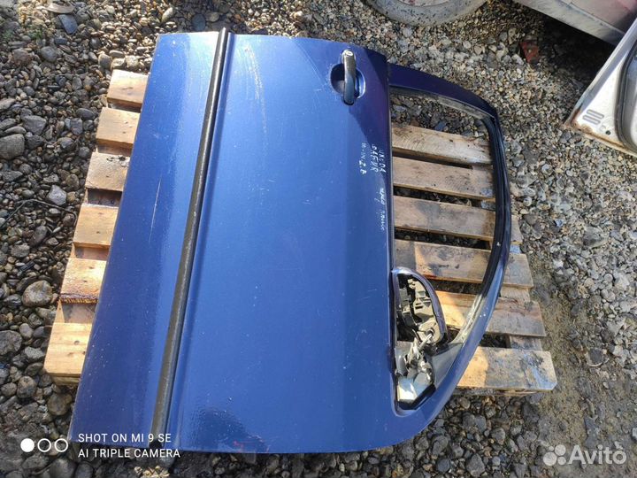 Дверь передняя правая Skoda Fabia