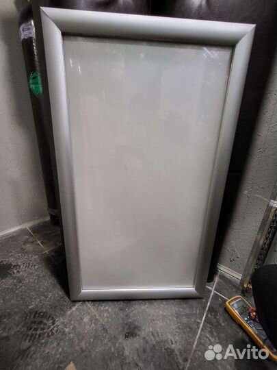 Алюминиевая рамка с подсветкой